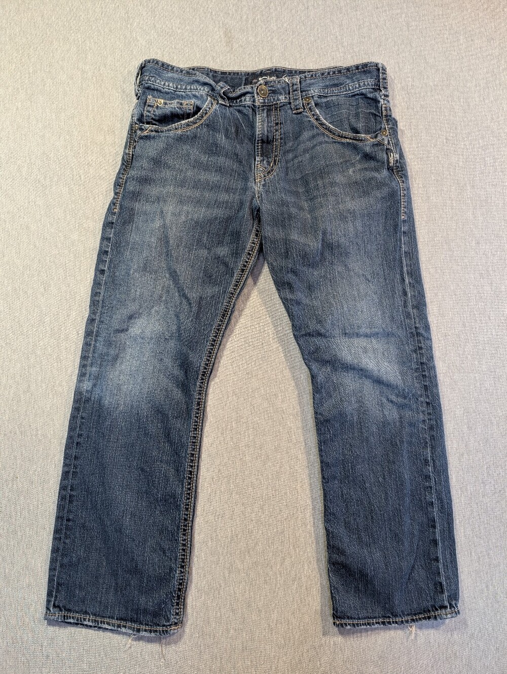 Silver Jeans Gordie Men's 36 X 32 Blue Light Distressing